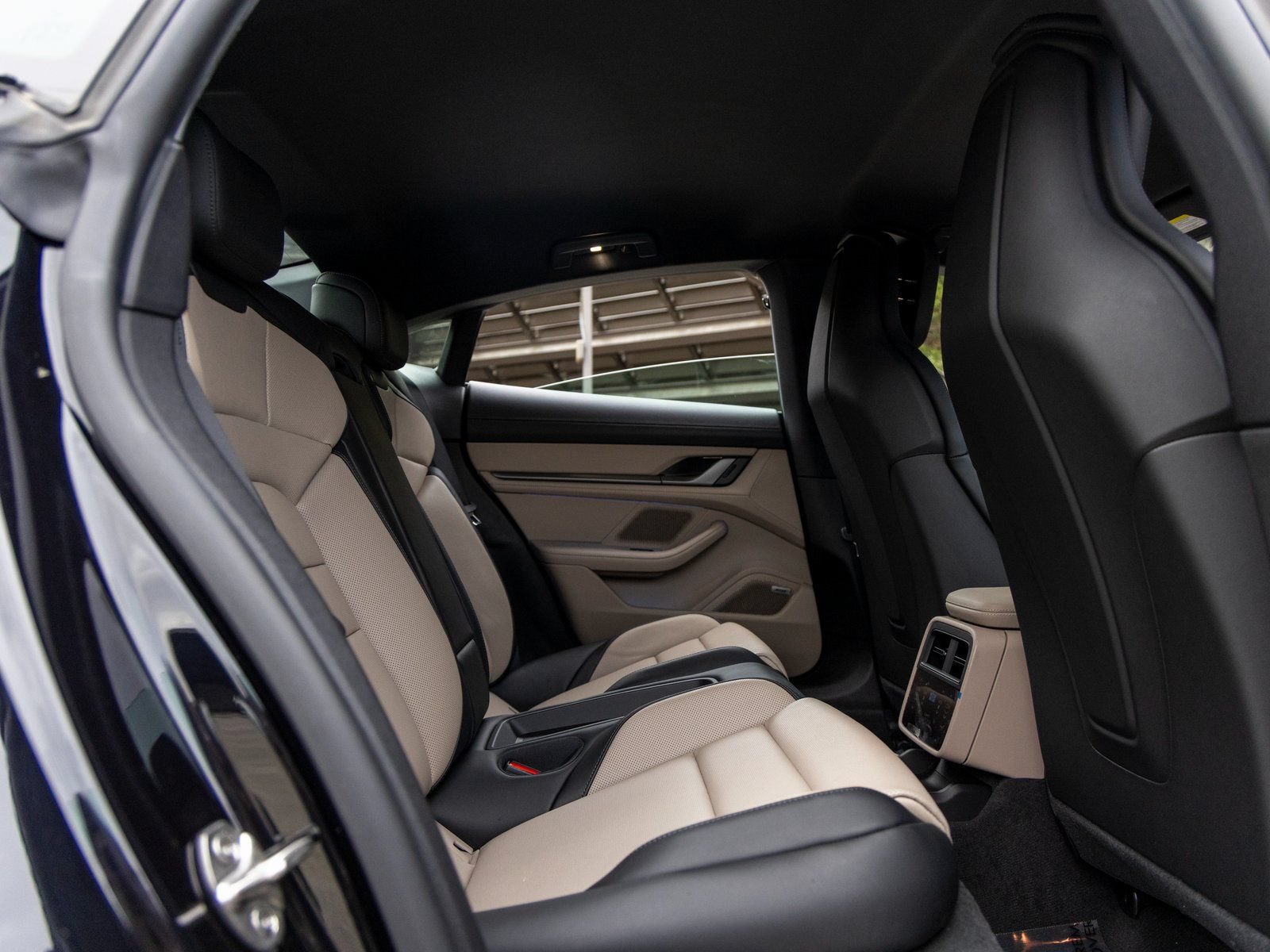 New 2025 Porsche Taycan 4S AWD/4WD image 43