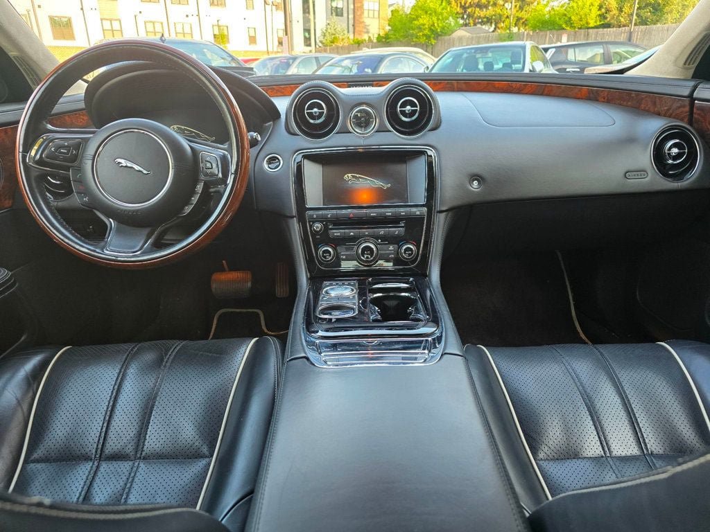 Used 2015 Jaguar XJ L Portfolio AWD/4WD image 17