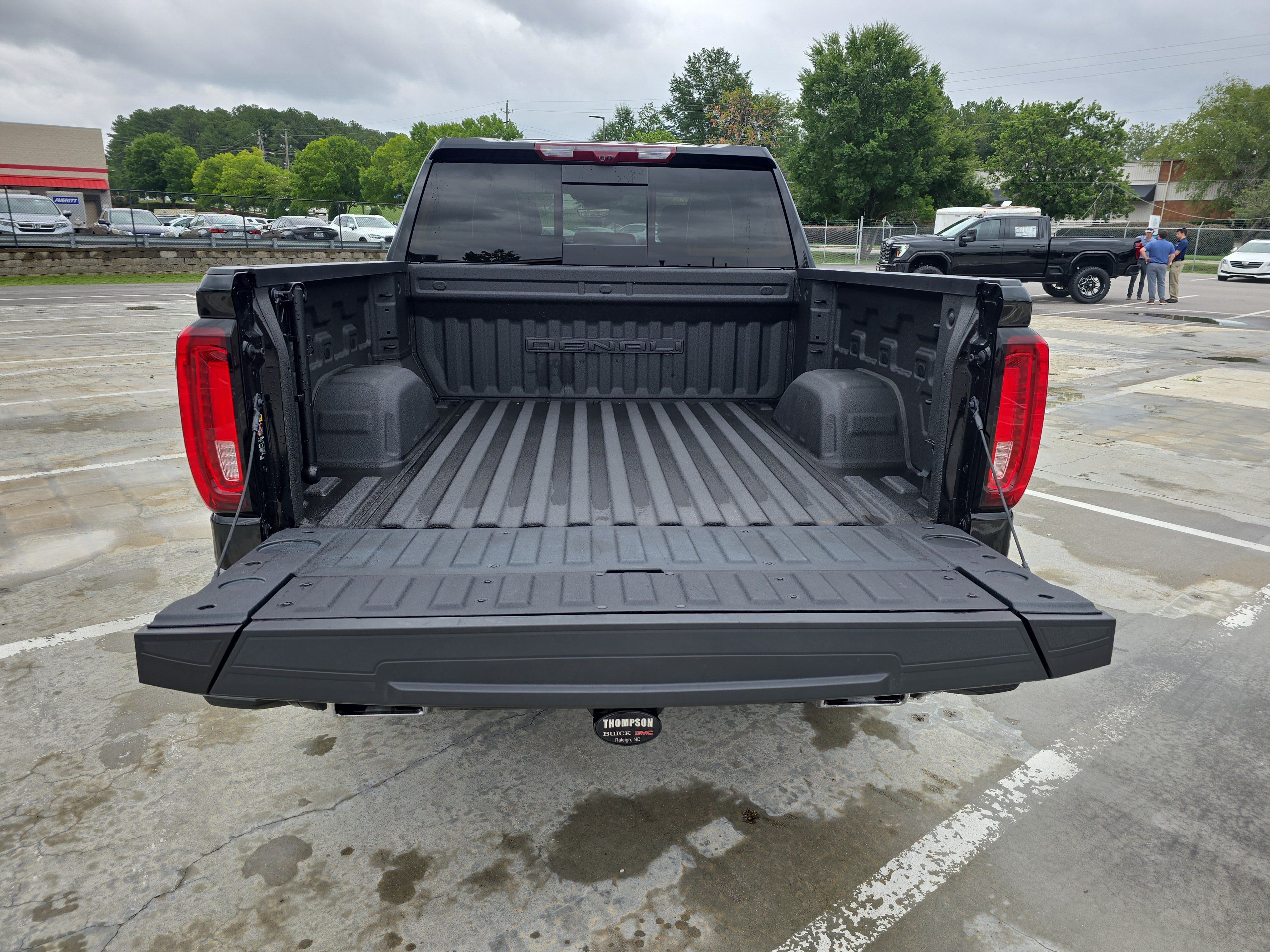 Used 2024 GMC Sierra 1500 Denali Ultimate AWD/4WD image 13