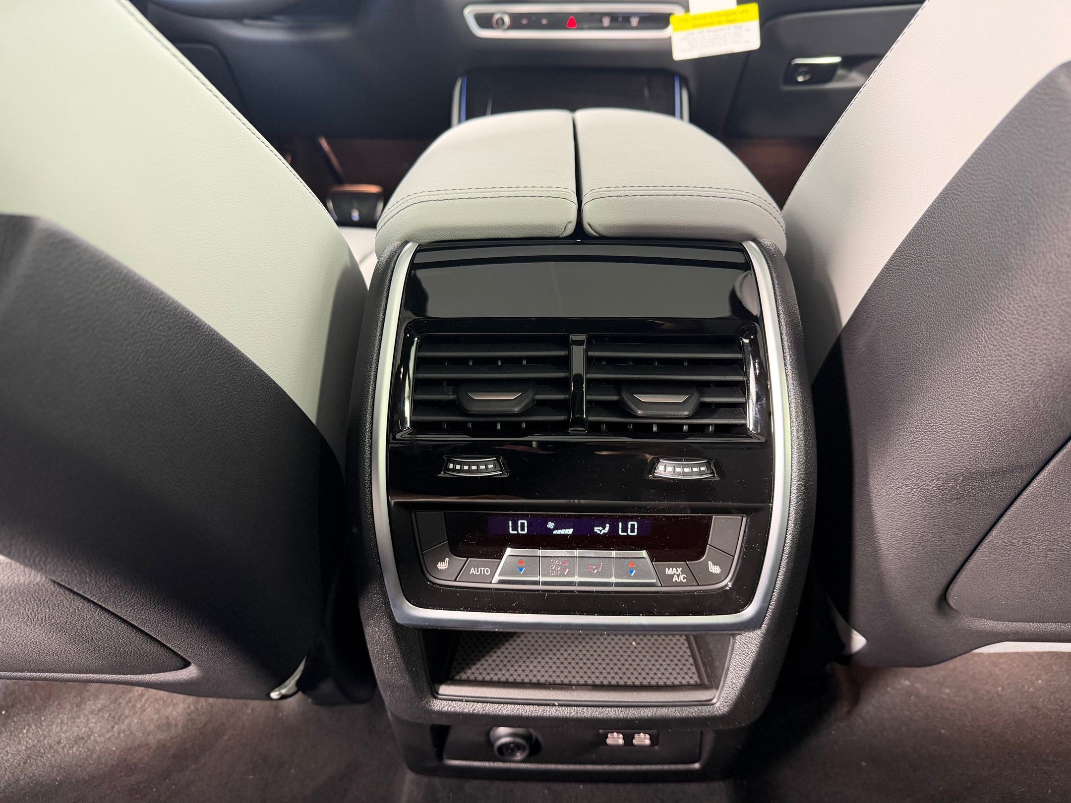 New 2026 BMW X5 xDrive50e image 30