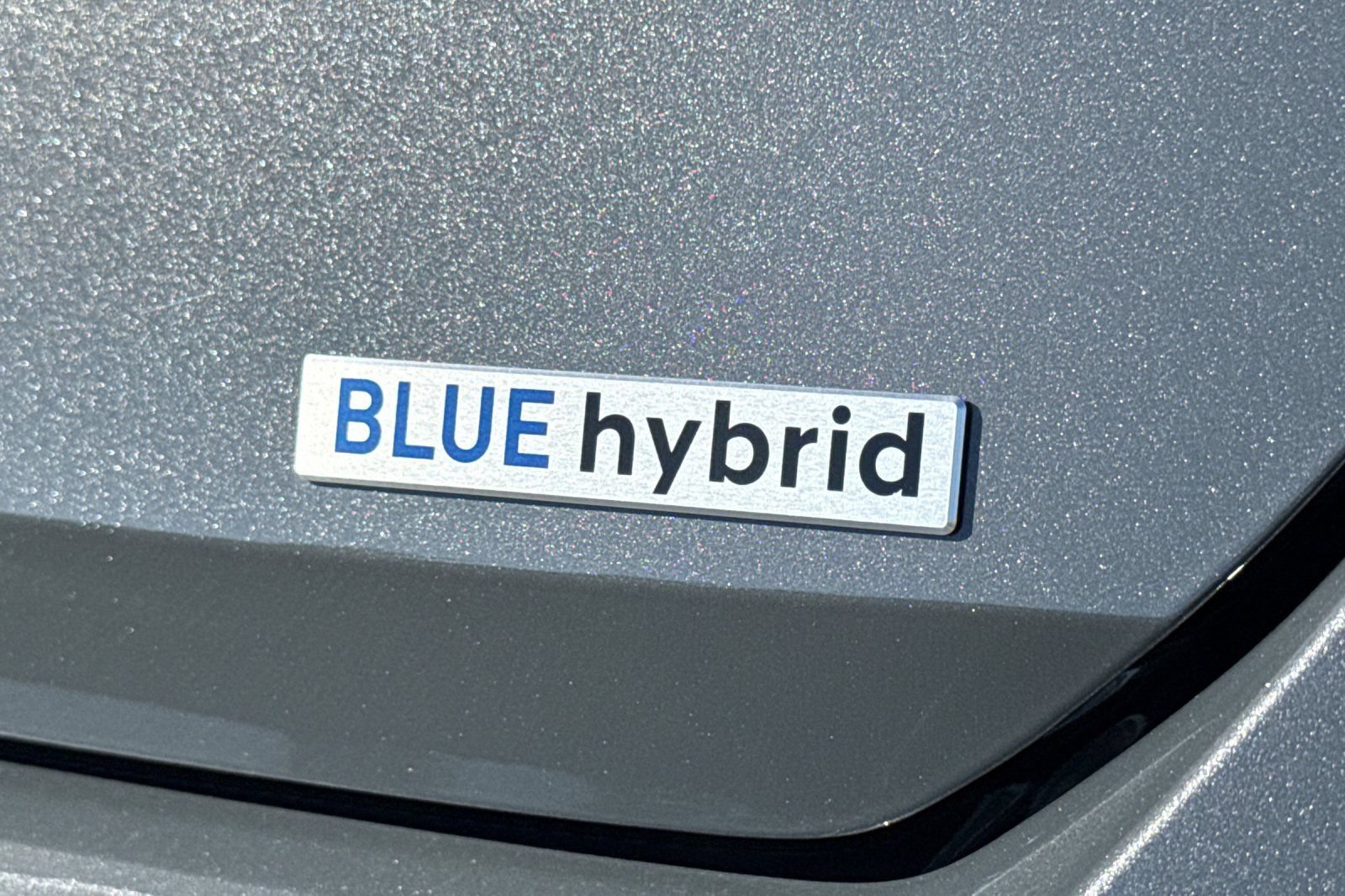 New 2026 Hyundai Elantra Hybrid FWD image 24