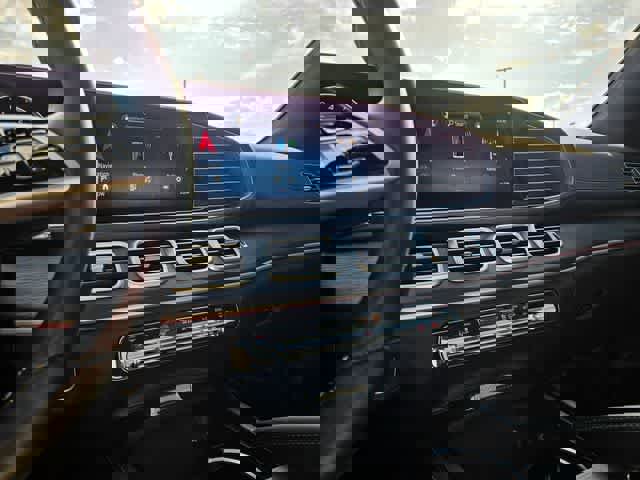 Certified 2025 Mercedes-Benz GLS 450 4MATIC image 27