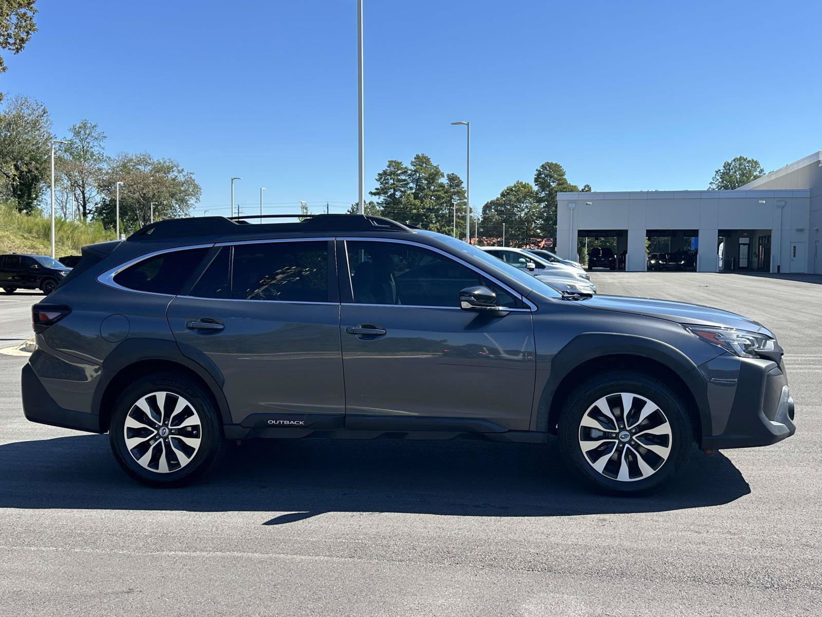 Used 2023 Subaru Outback Limited AWD/4WD image 28