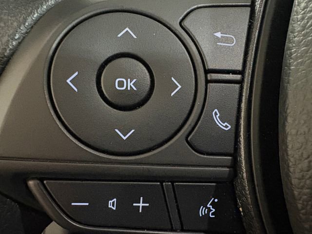 Used 2024 Toyota Corolla Cross L image 13