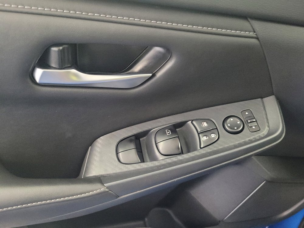 Used 2025 Nissan Sentra SV FWD image 27