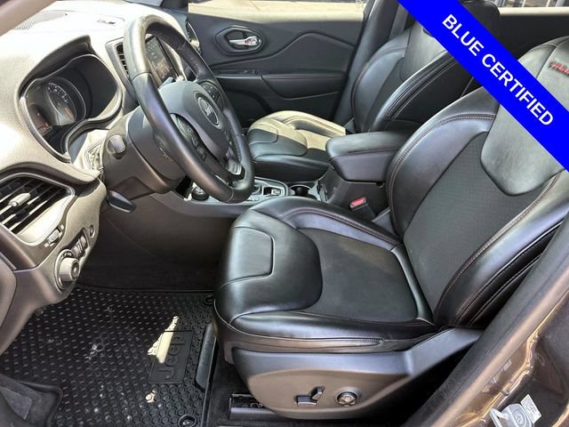 Used 2019 Jeep Cherokee Trailhawk w/ Comfort/Convenience Group AWD/4WD image 11