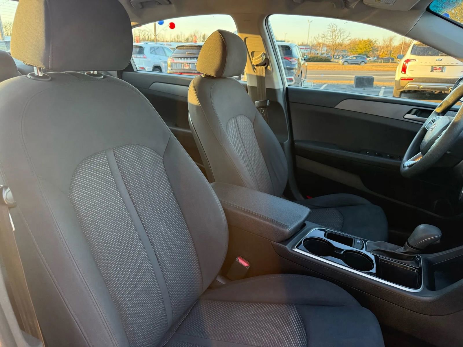 Used 2019 Hyundai Sonata SE FWD image 42
