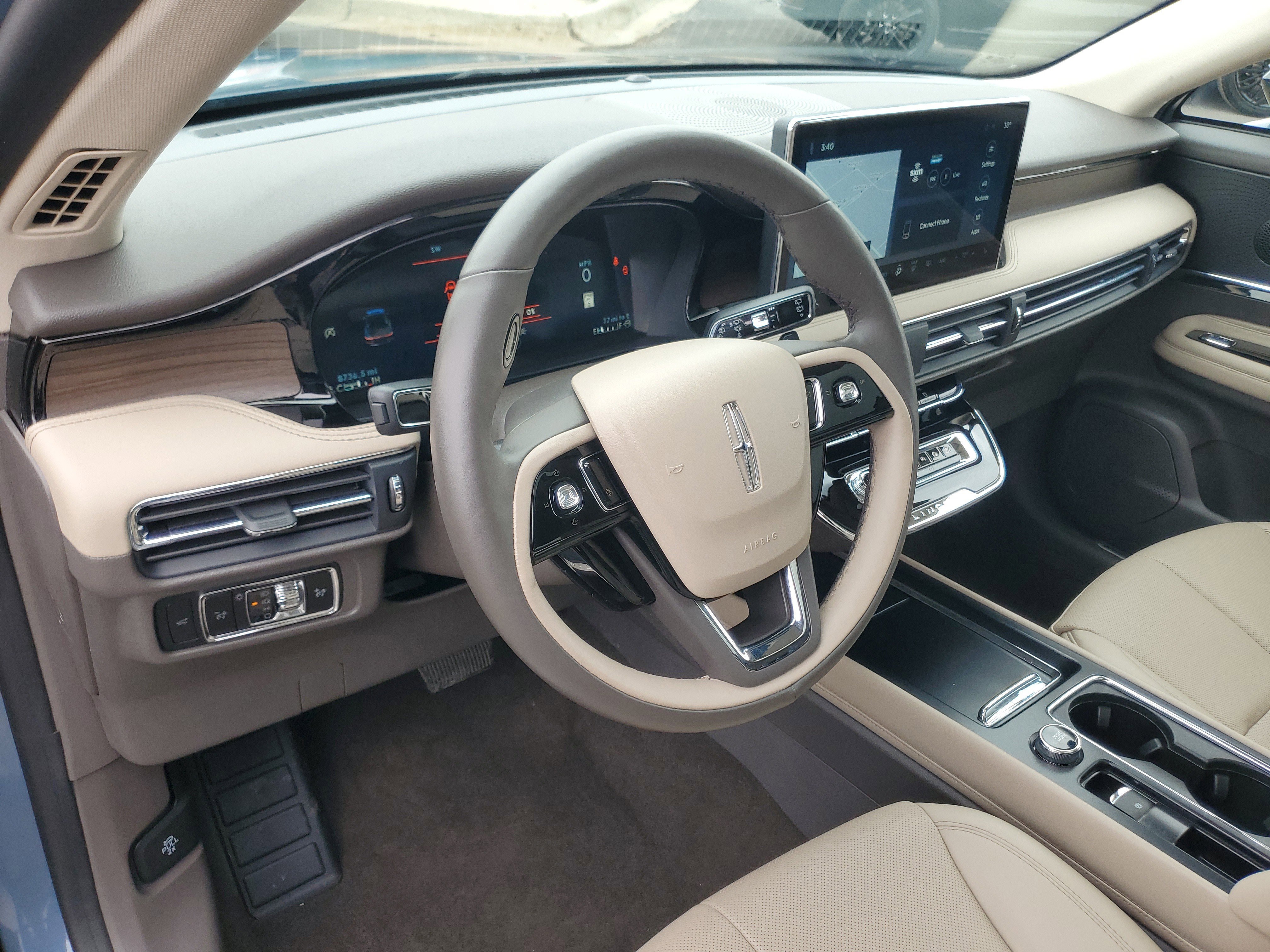 Certified 2023 Lincoln Corsair Reserve w/ Equipment Group 201A AWD/4WD image 13