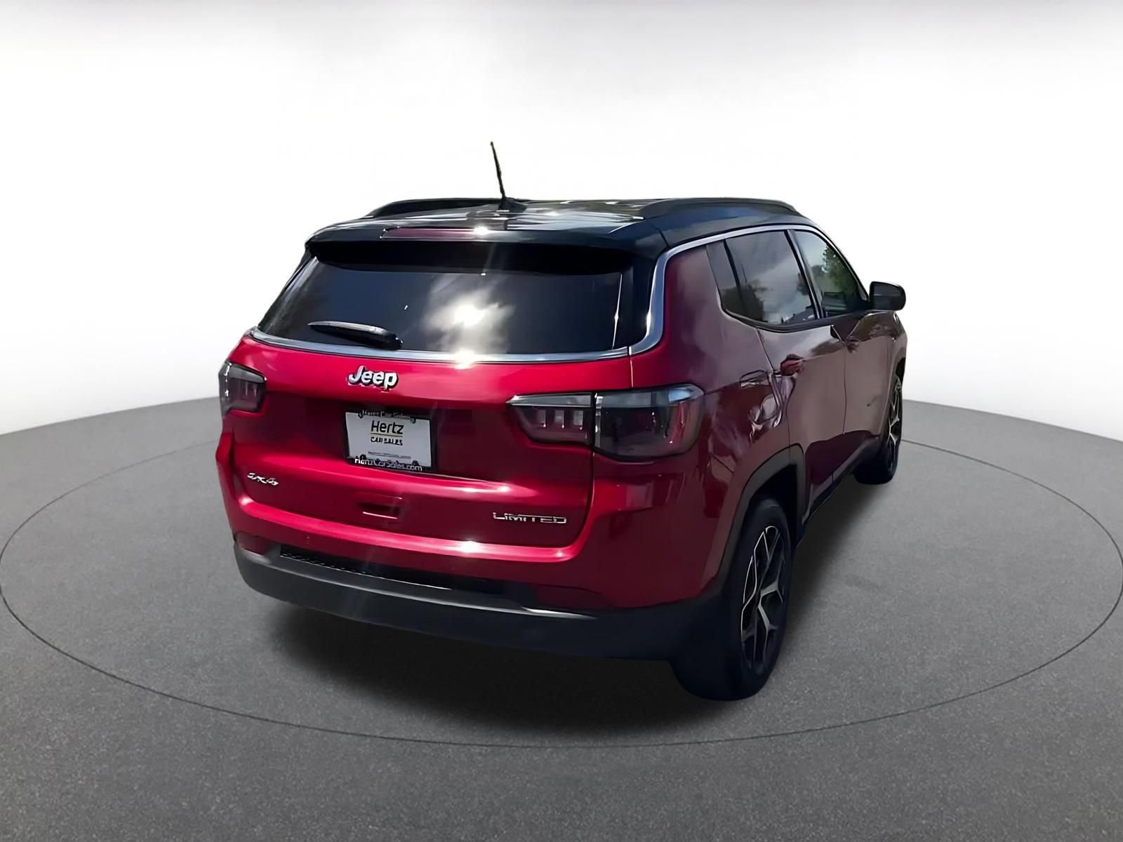 Used 2025 Jeep Compass Limited AWD/4WD image 14