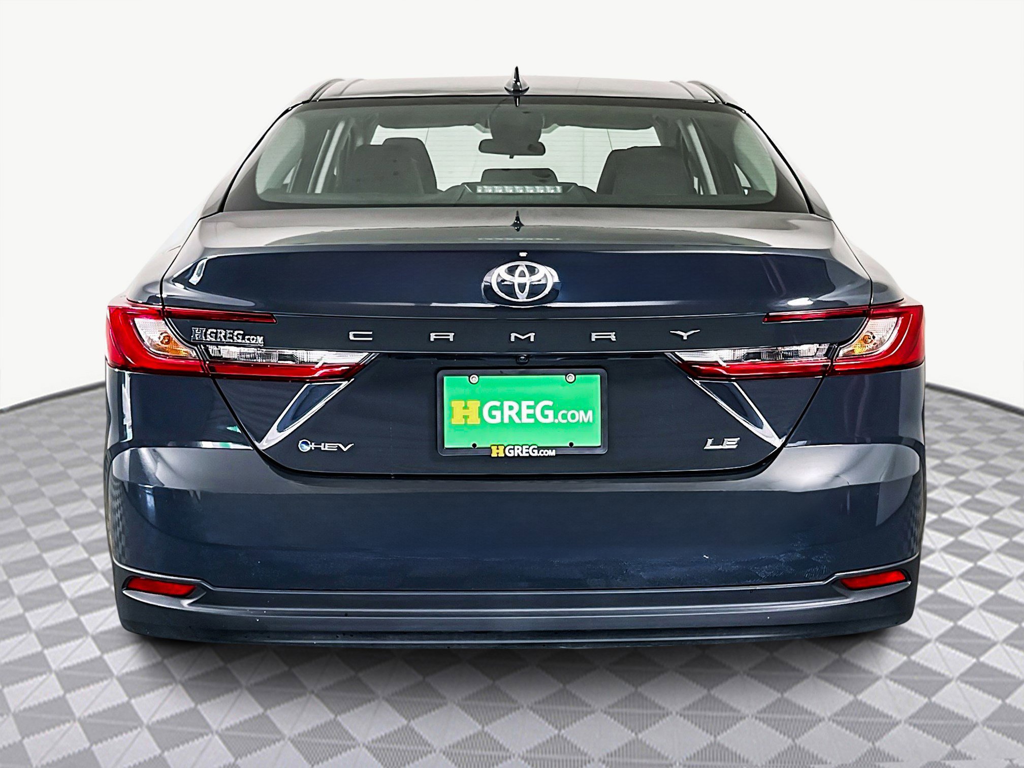 Used 2025 Toyota Camry LE image 8