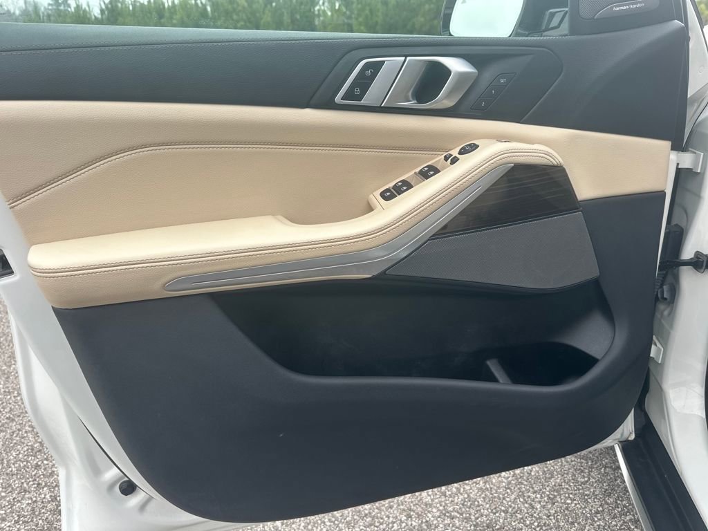 Used 2021 BMW X5 sDrive40i w/ Premium Package image 29