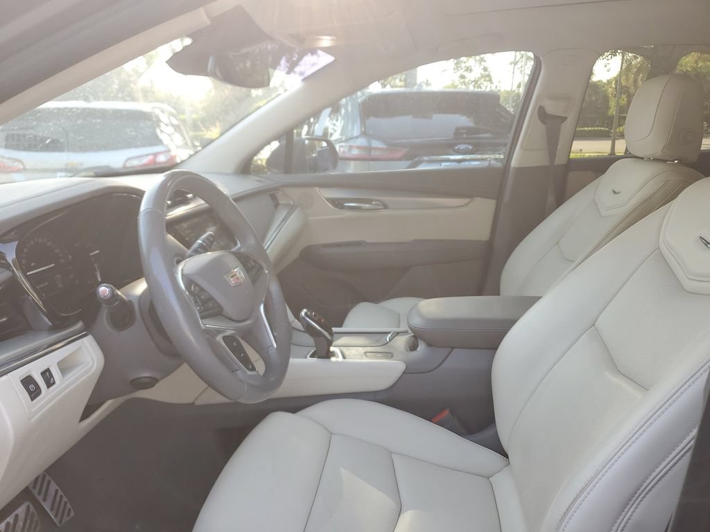 Certified 2018 Cadillac XT5 Luxury w/ Driver Awareness Package FWD image 22