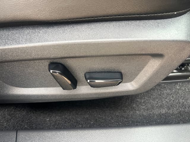 Used 2025 Nissan Murano SL AWD/4WD image 17