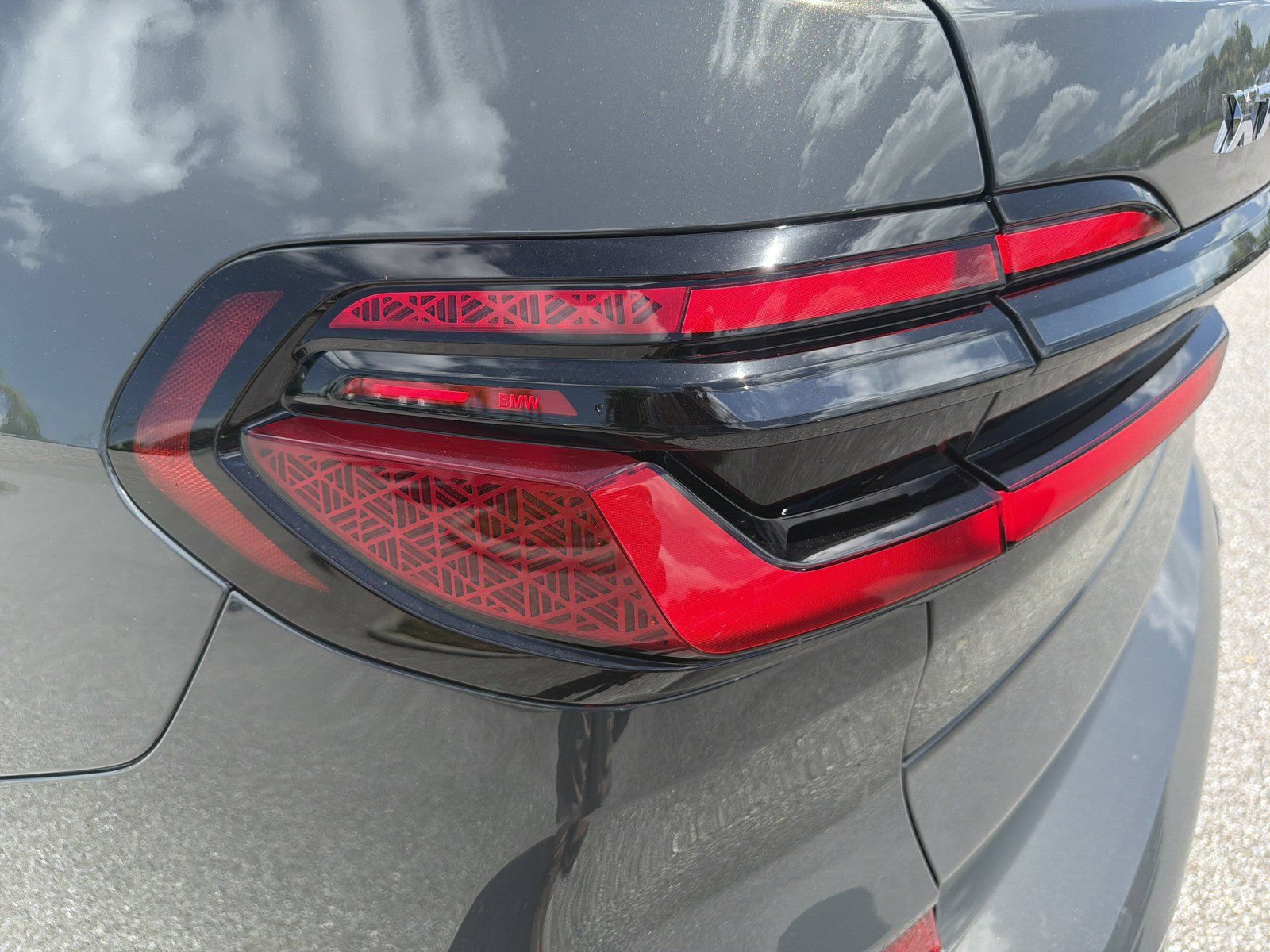 New 2027 BMW X7 M60i AWD/4WD image 11