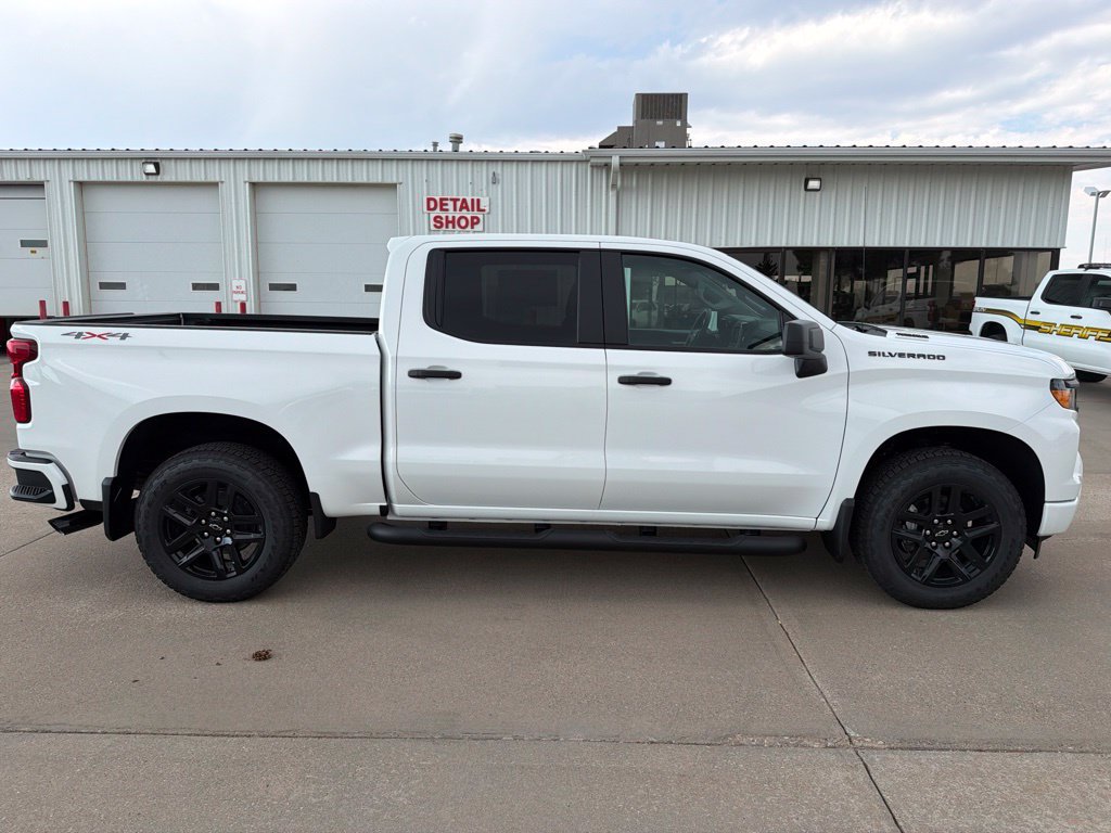 New 2026 Chevrolet Silverado 1500 Custom w/ Turbomax Blackout Package AWD/4WD image 6