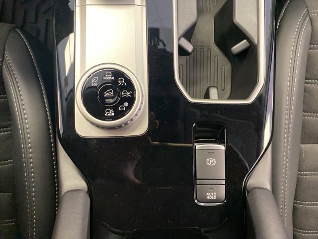 New 2025 Mitsubishi Outlander Trail Edition image 24