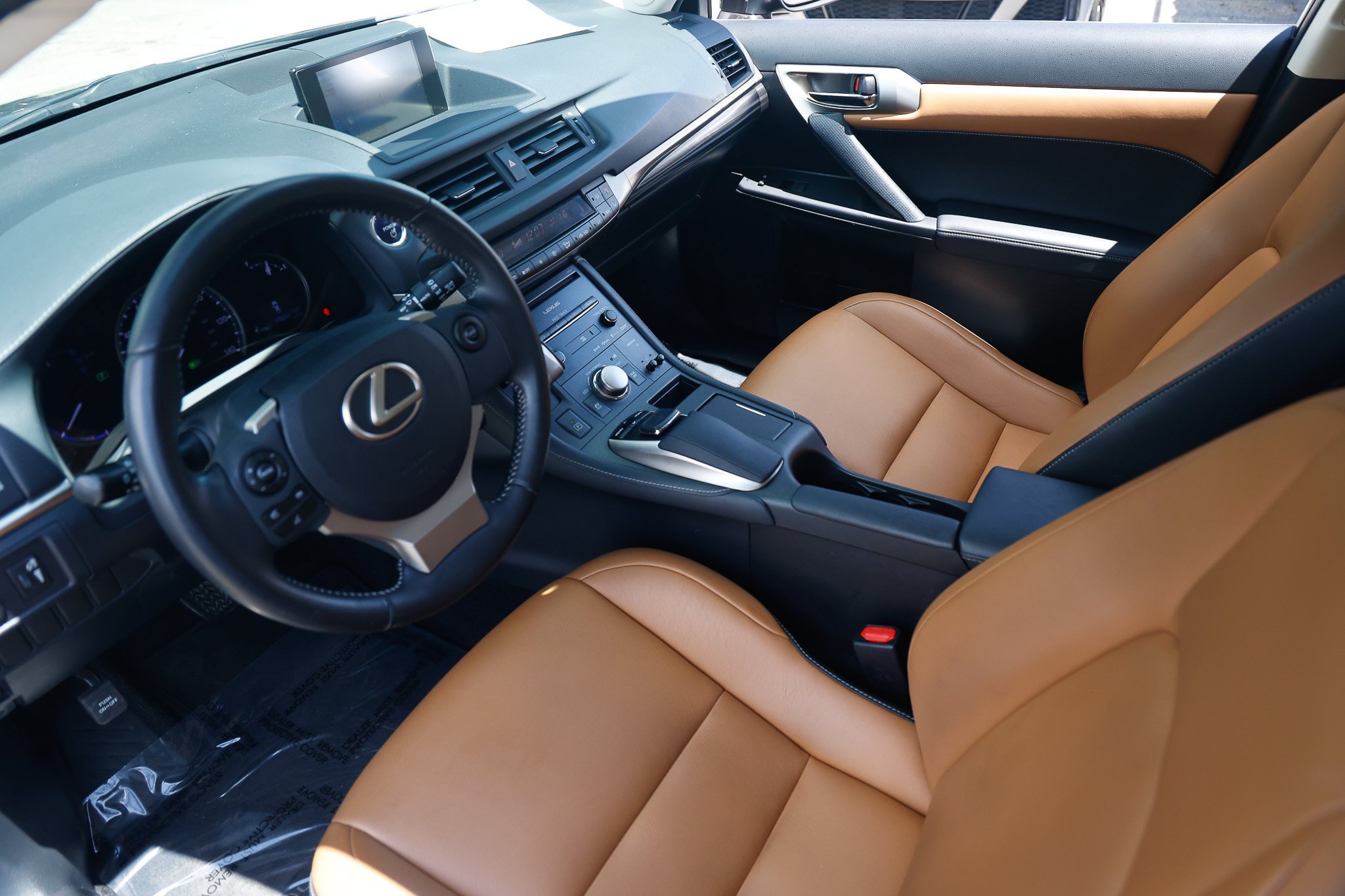 Used 2016 Lexus CT 200h w/ Navigation Package FWD image 6