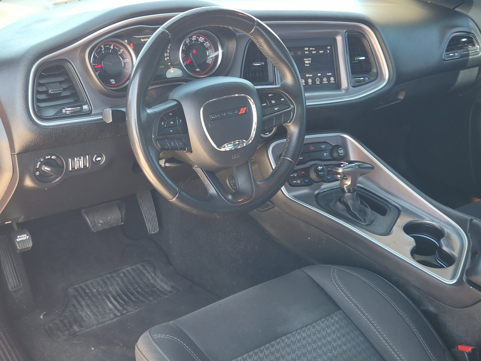 Used 2019 Dodge Challenger SXT image 26