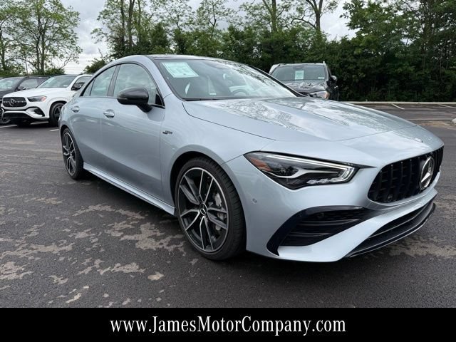 Used 2025 Mercedes-Benz CLA 35 AMG 4MATIC image 4