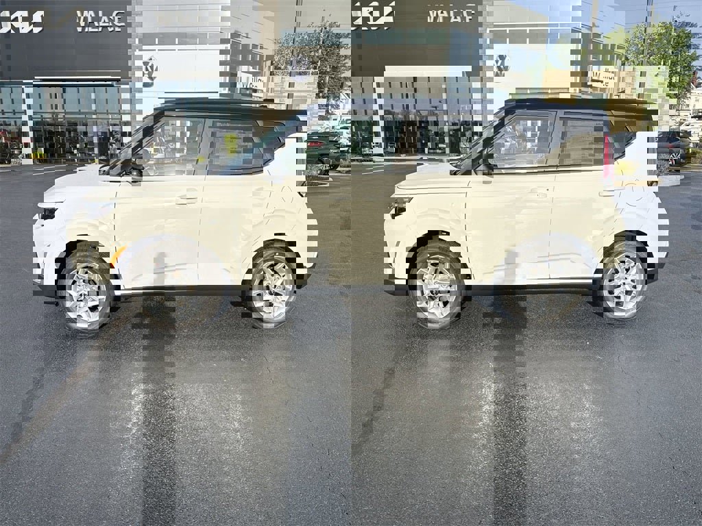 New 2025 Kia Soul S image 3