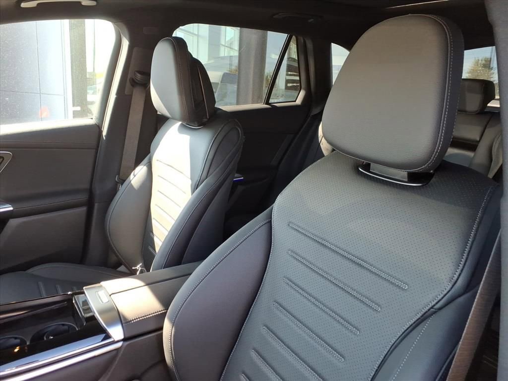 New 2026 Mercedes-Benz GLC 300 4MATIC image 13