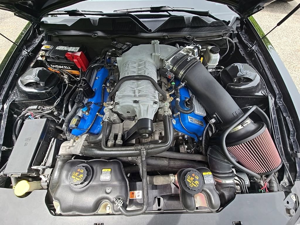 Used 2013 Ford Mustang Shelby GT500 RWD image 23
