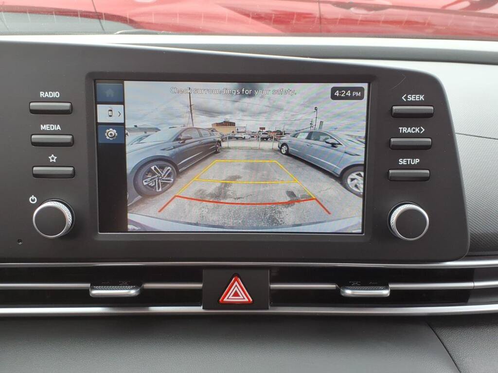 New 2026 Hyundai Elantra SE FWD image 8