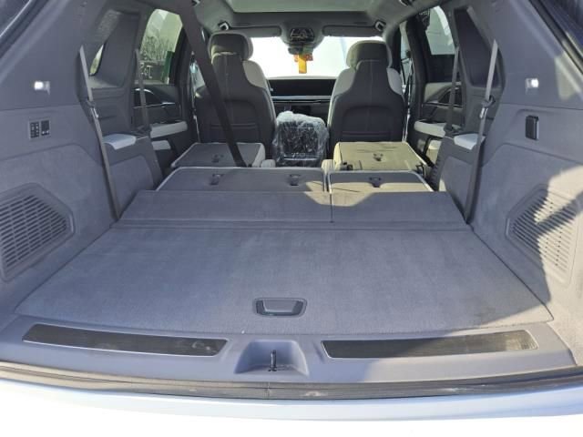 Used 2025 Cadillac Escalade IQ Sport 1 AWD/4WD image 8