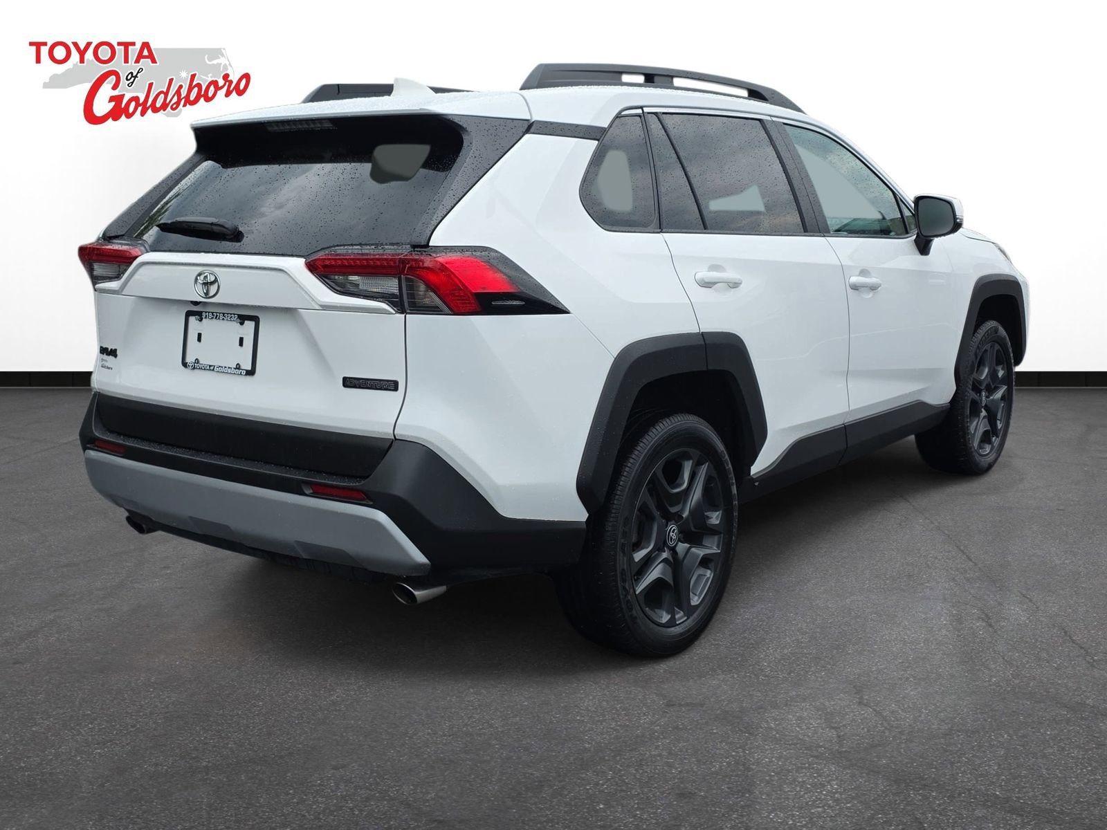 Used 2024 Toyota RAV4 Adventure AWD/4WD image 5