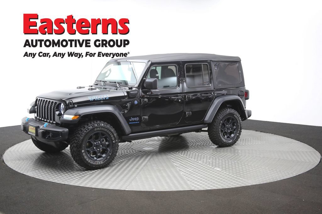 Used 2023 Jeep Wrangler Unlimited w/ Cold Weather Group AWD/4WD image 59