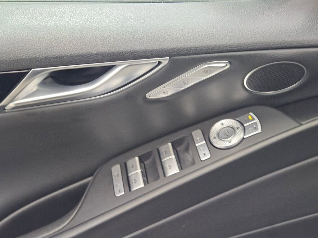 Used 2023 Genesis G80 2.5T image 22