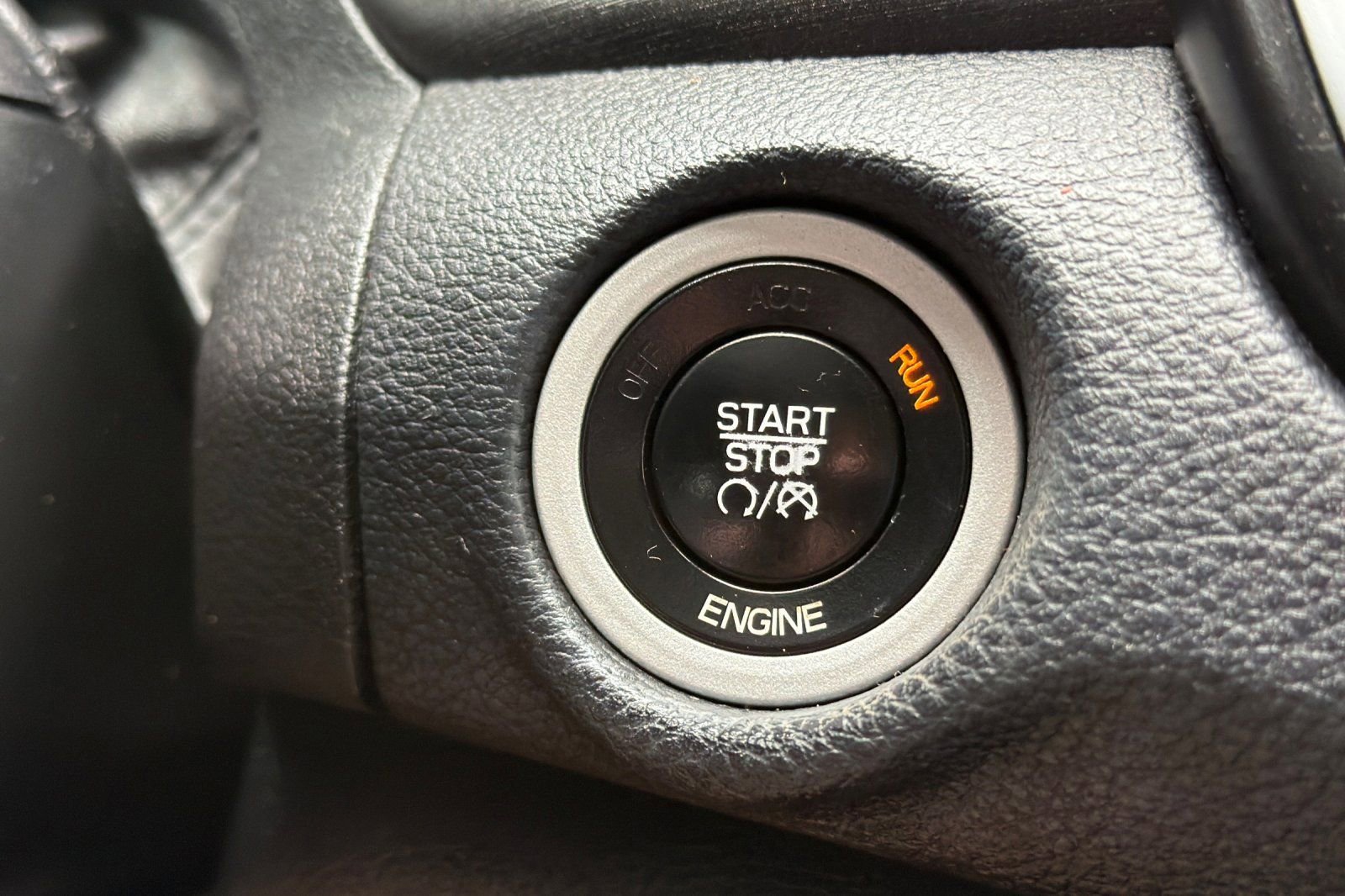 Used 2016 Chrysler 200 Limited FWD image 20