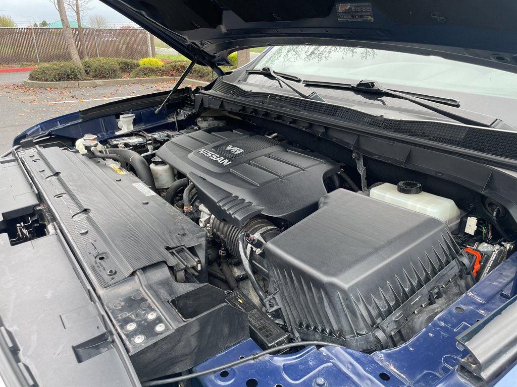 Used 2017 Nissan Titan SL image 14