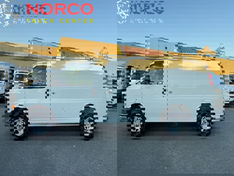 Used 2014 Chevrolet Express 2500 image 7