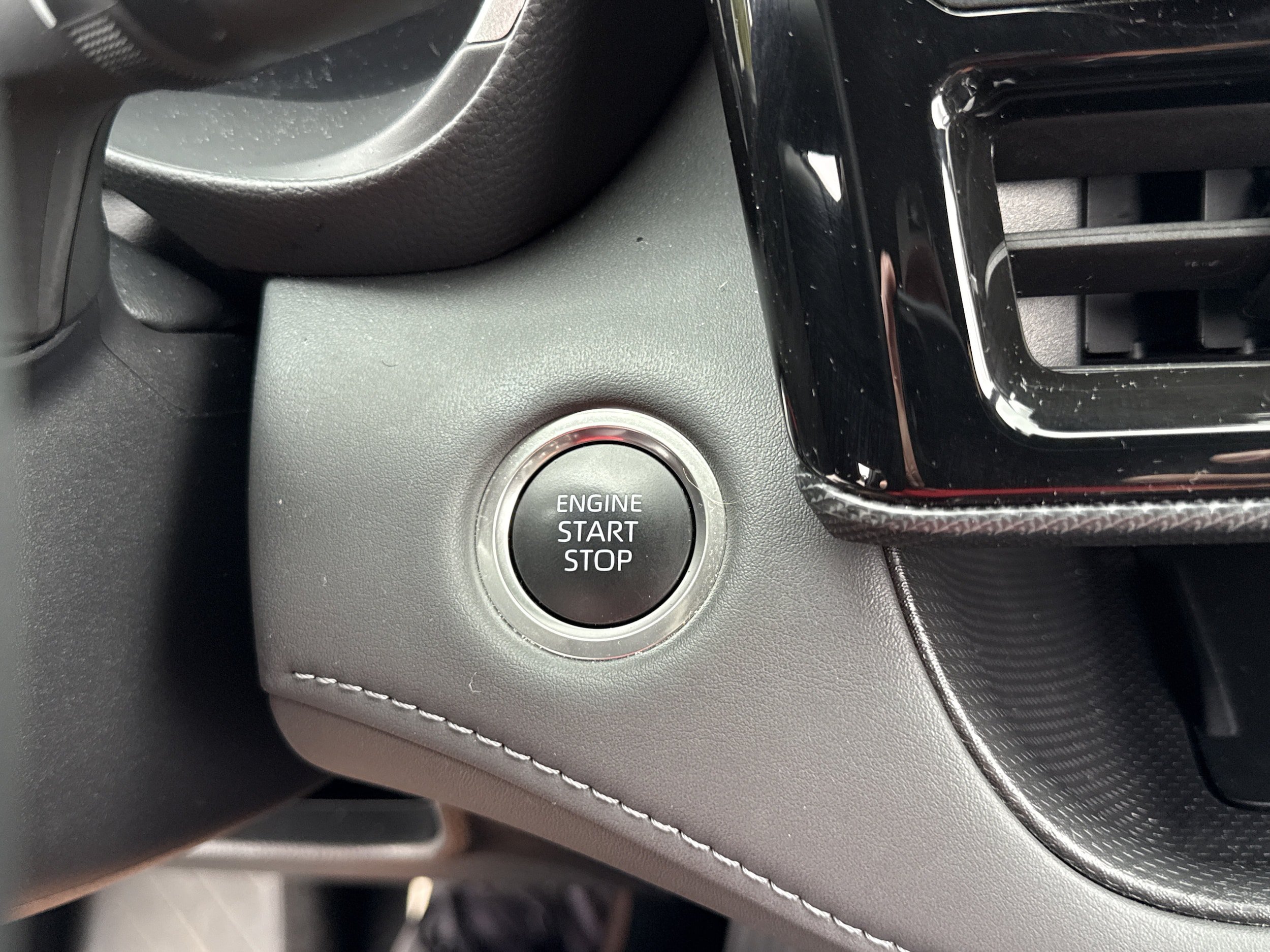 Certified 2025 Toyota Highlander XSE AWD/4WD image 8
