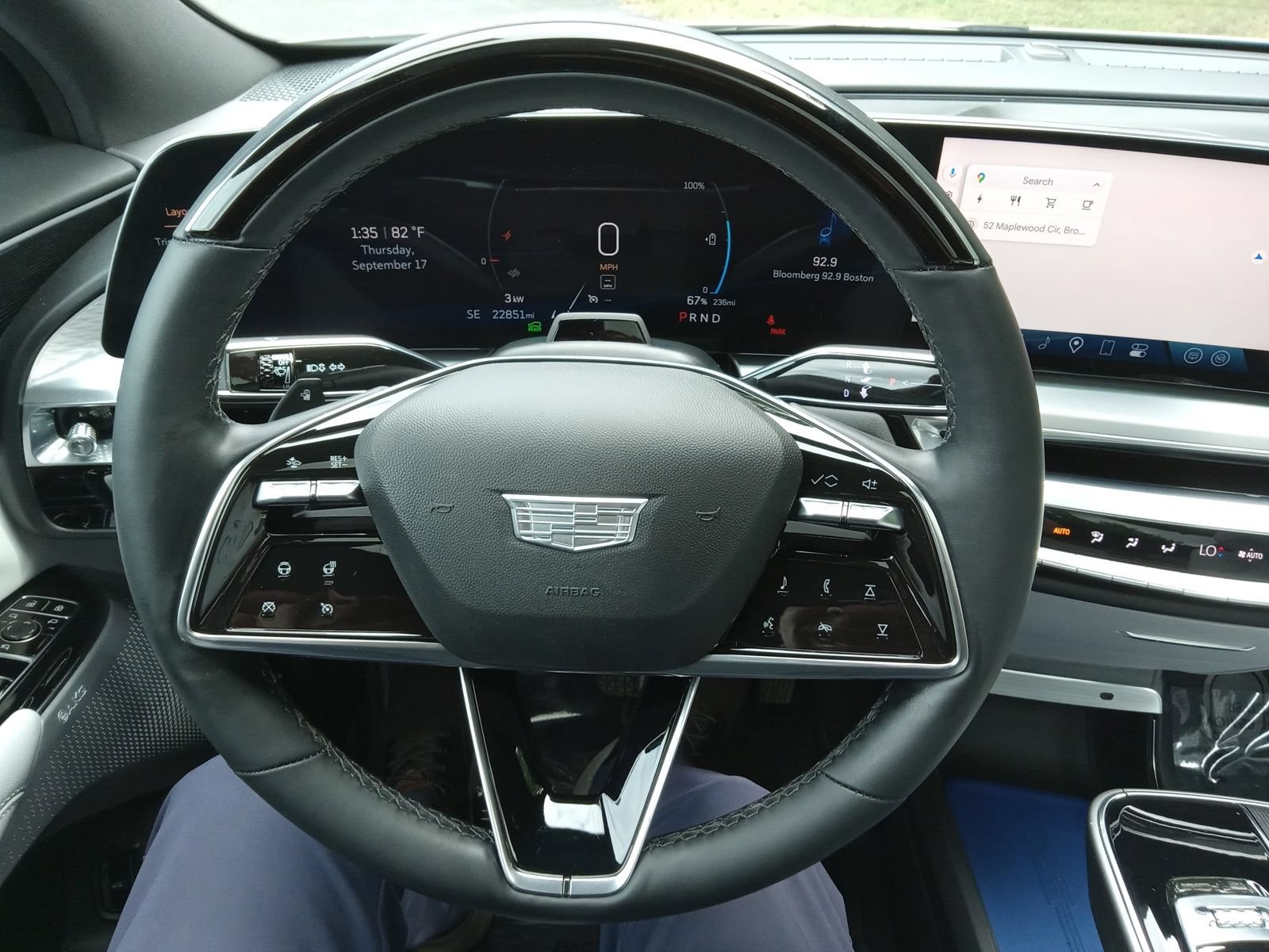 Used 2024 Cadillac Lyriq Luxury w/ LPO, Floor Liner Package AWD/4WD image 14