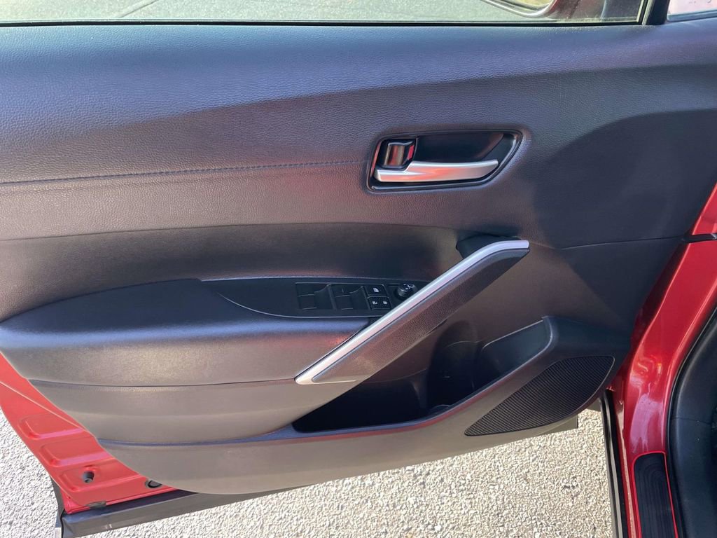 Used 2025 Toyota Corolla Cross AWD Hybrid w/ Convenience Package image 27