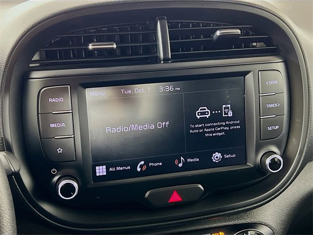 Used 2024 Kia Soul LX w/ Option Group 015 image 16
