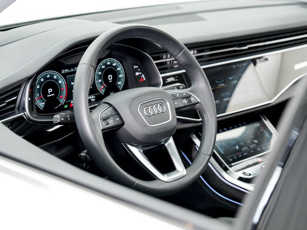 Used 2023 Audi Q7 3.0T Prestige w/ Prestige Package AWD/4WD image 9