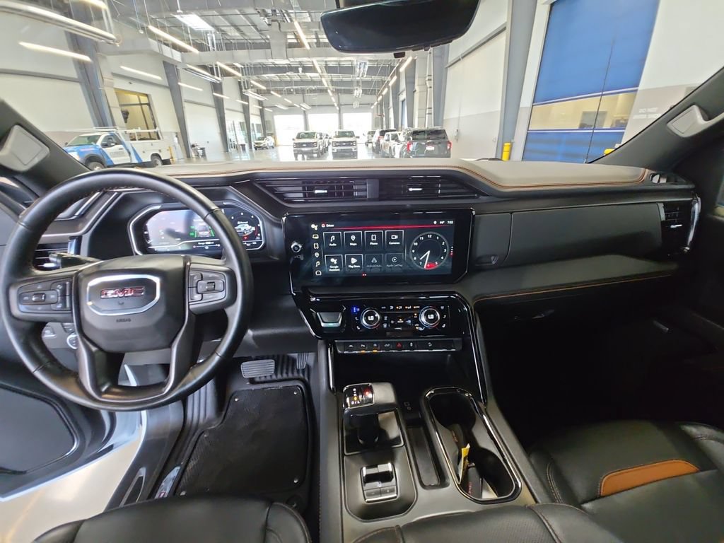 Certified 2025 GMC Sierra 1500 AT4 w/ Technology Package AWD/4WD image 21