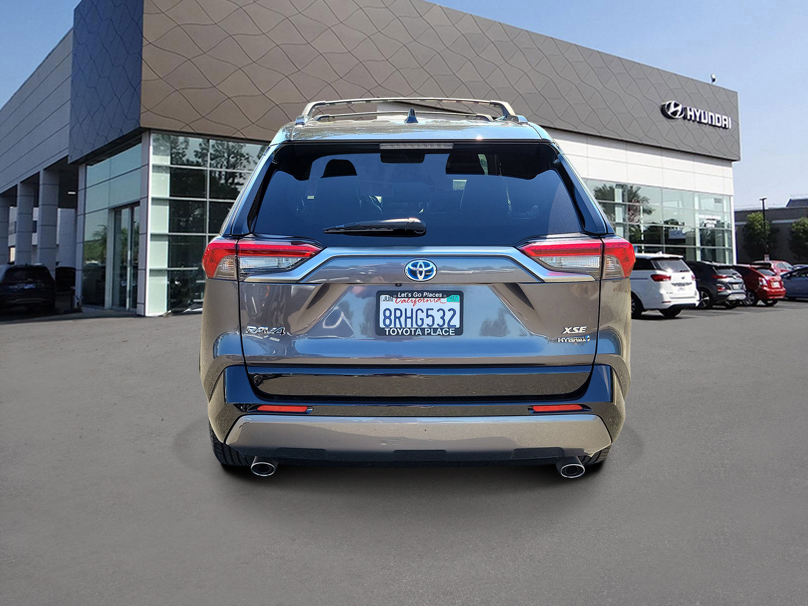 Used 2020 Toyota RAV4 XSE w/ XSE Grade Weather Package AWD/4WD image 4