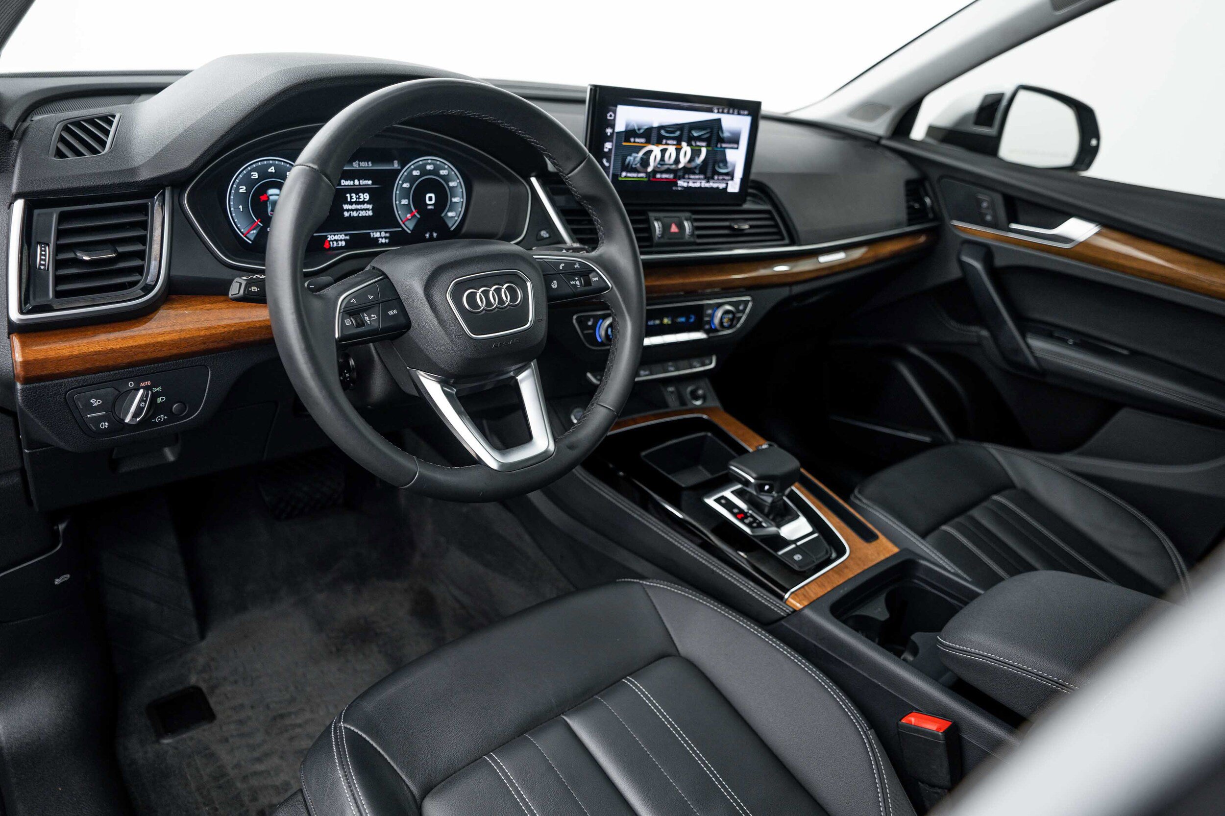 Certified 2024 Audi Q5 2.0T Premium Plus w/ Premium Plus Package AWD/4WD image 8