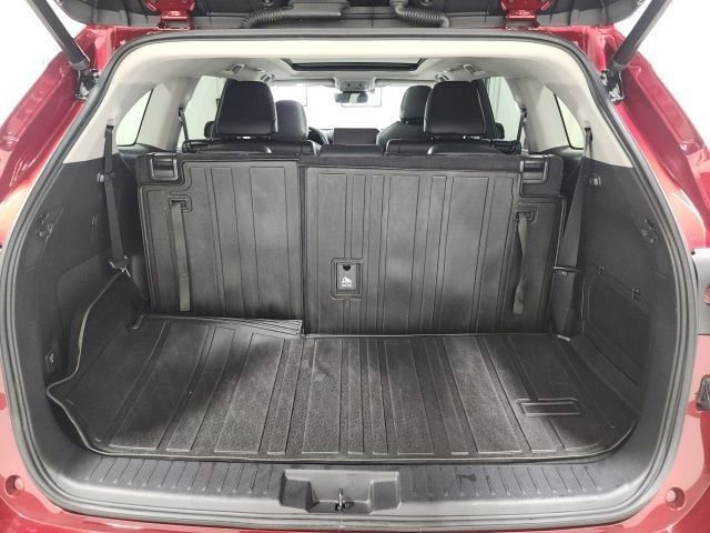 Used 2023 Toyota Highlander Platinum AWD/4WD image 43