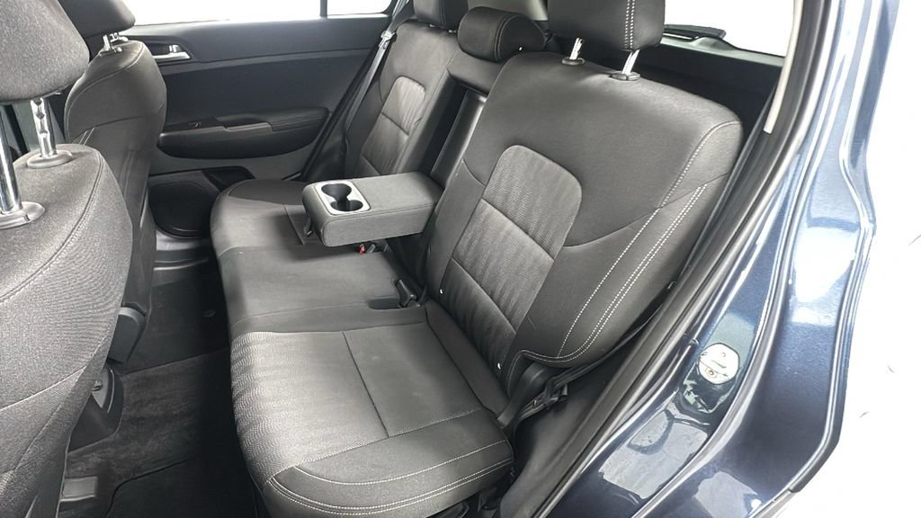 Used 2022 Kia Sportage LX image 12