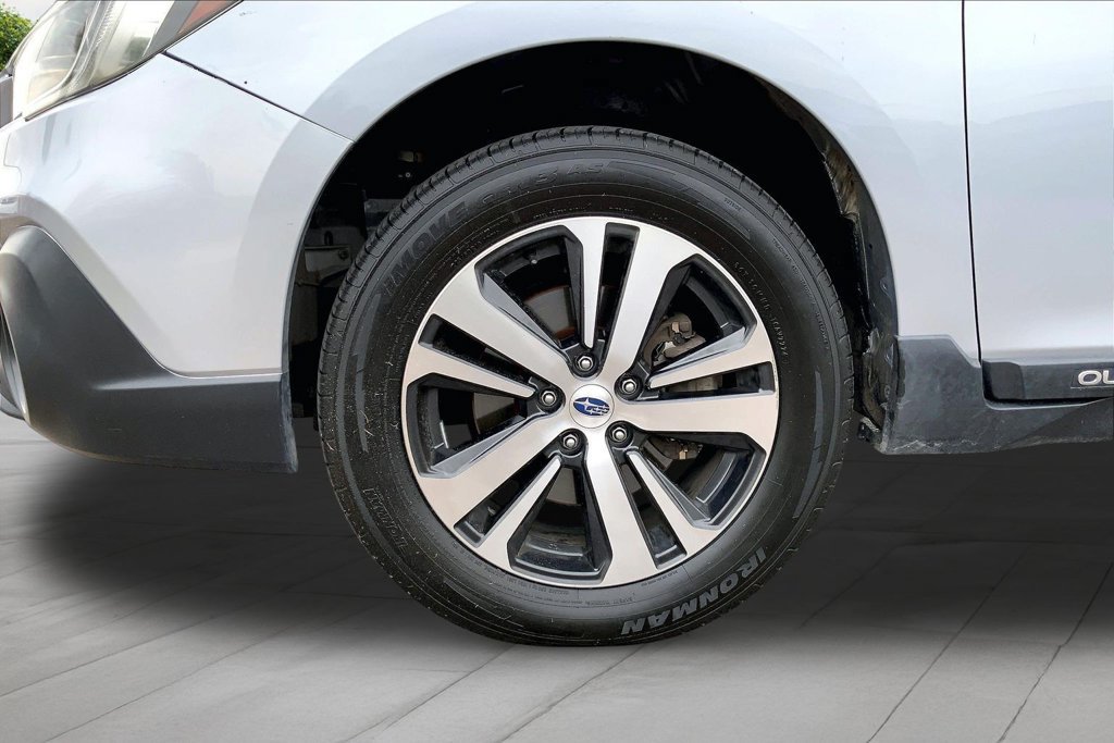 Used 2019 Subaru Outback 2.5i Limited AWD/4WD image 34