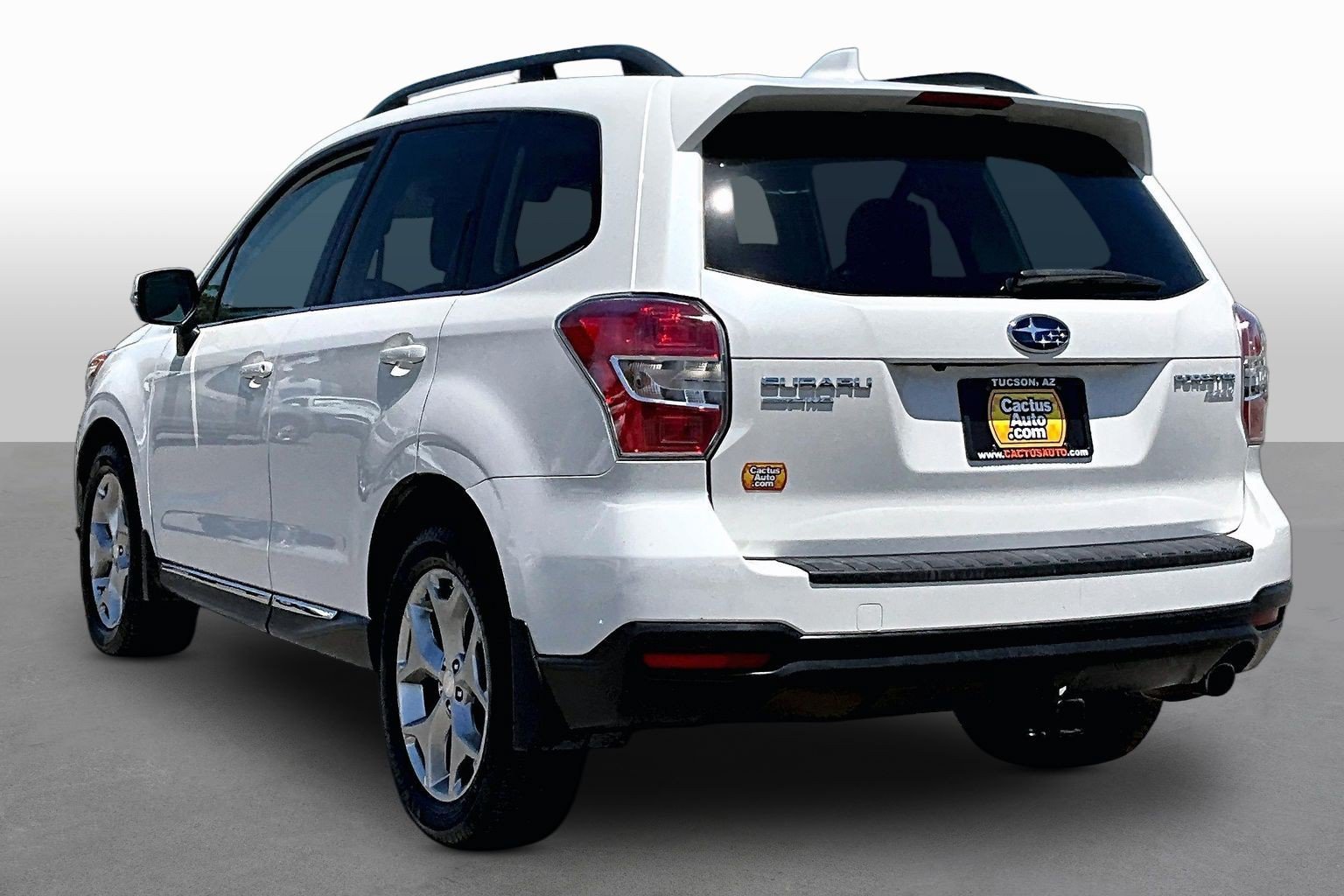 Used 2016 Subaru Forester 2.5i Touring w/ Eyesight & Navigation System AWD/4WD image 10