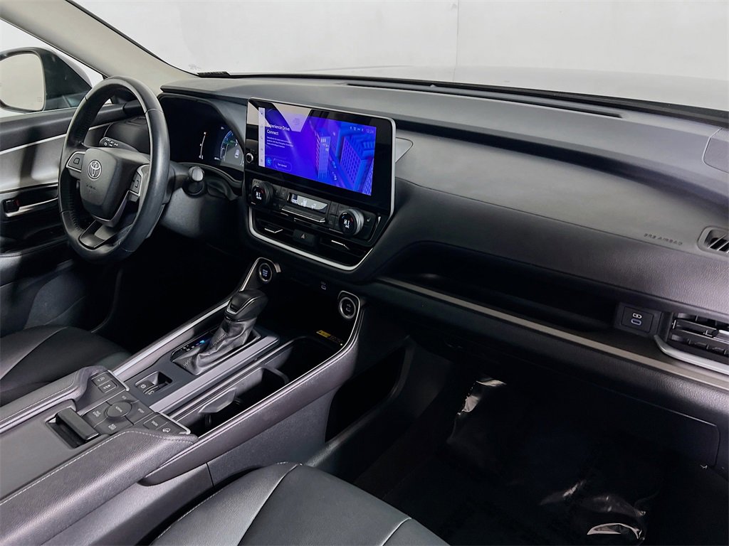 Certified 2024 Toyota Grand Highlander XLE image 25