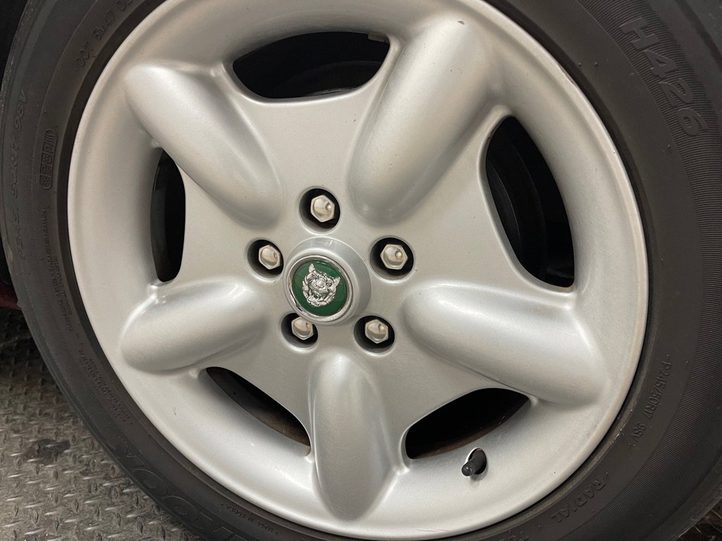 Used 1999 Jaguar XK8 image 35