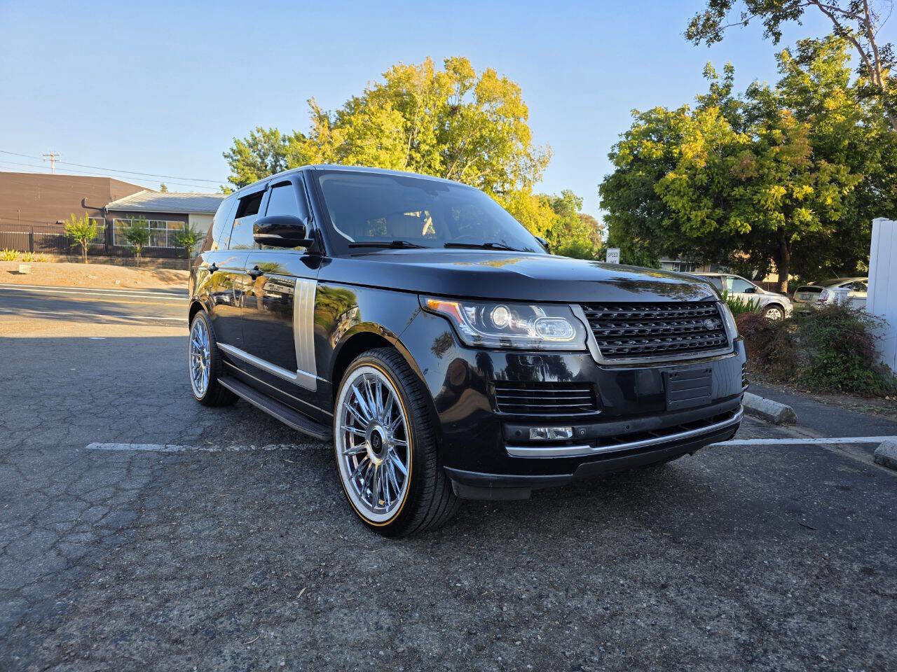 Used 2013 Land Rover Range Rover Supercharged image 4