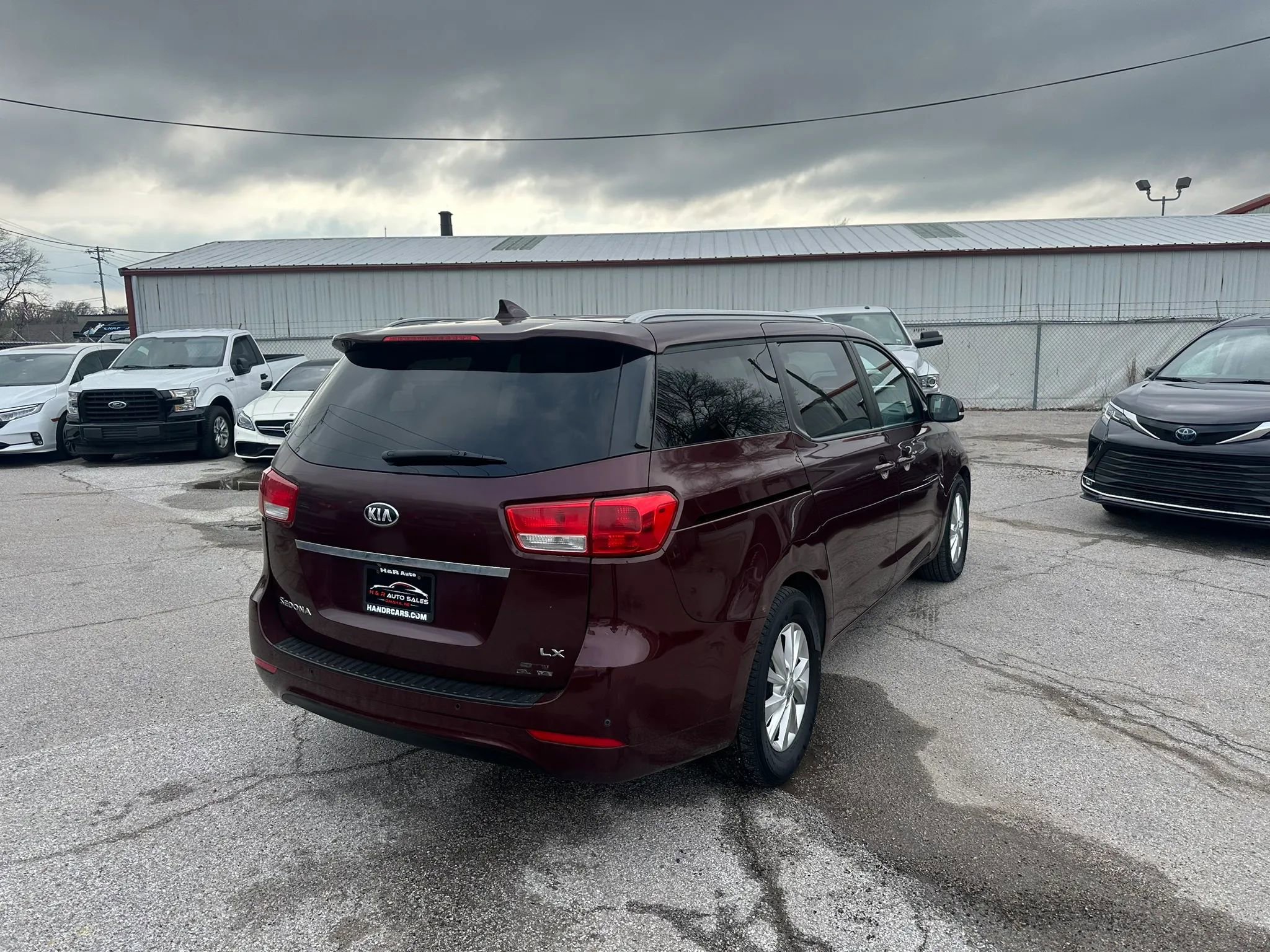 Used 2016 Kia Sedona LX w/ LX Convenience Package FWD image 5